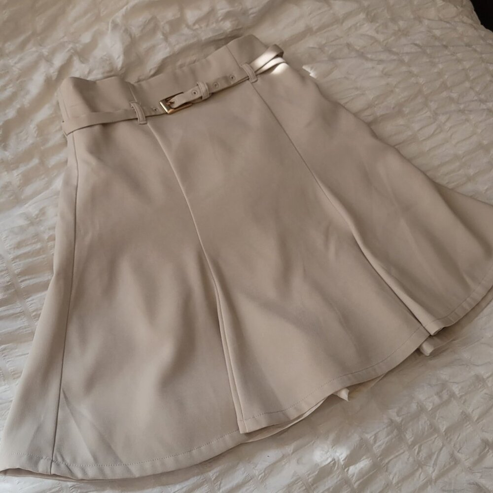High-waisted A-line Skirt